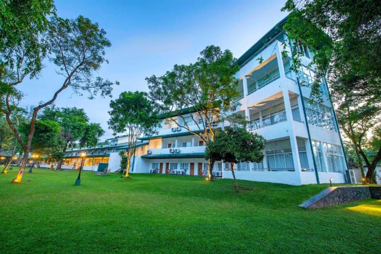 Hotel Sudu Araliya Polonnaruwa Dış mekan fotoğraf